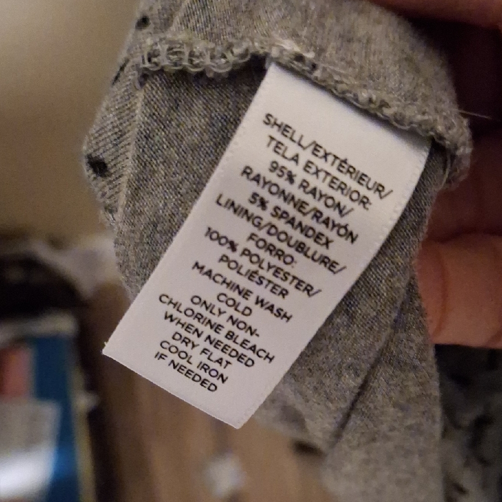 LOFT Chic Gray Midi Dress with Flowy Skirt and V-Neckline- EUC - Picture 4 of 5